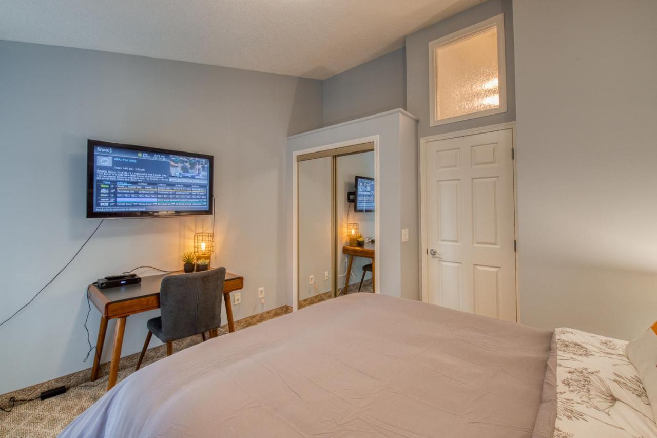 Beautiful Newly Reno 2Bdm 2 Bth Sleep Up To 6 Adults & Kids Mountain View Townhouse Suite Canmore Exteriör bild