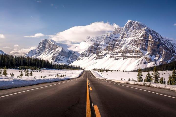 Beautiful Newly Reno 2Bdm 2 Bth Sleep Up To 6 Adults & Kids Mountain View Townhouse Suite Canmore Exteriör bild