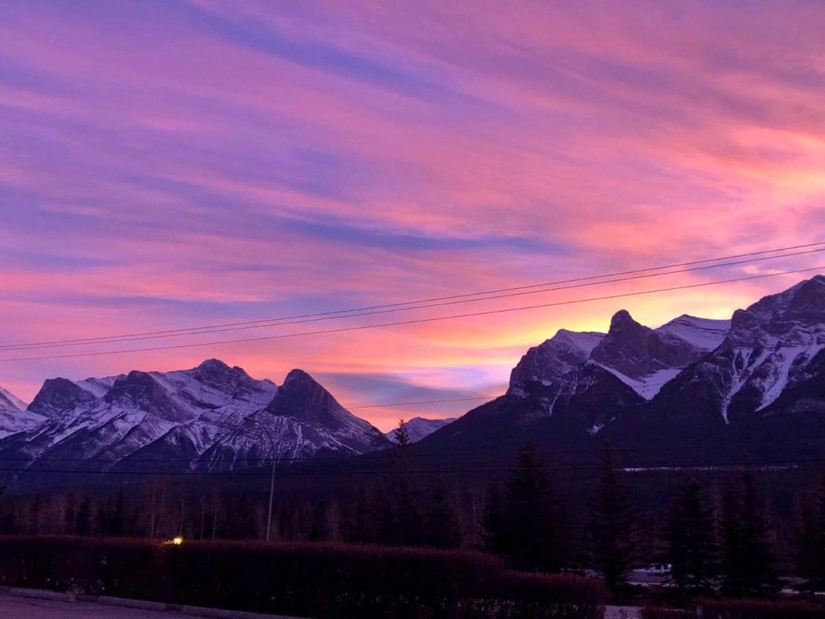 Beautiful Newly Reno 2Bdm 2 Bth Sleep Up To 6 Adults & Kids Mountain View Townhouse Suite Canmore Exteriör bild